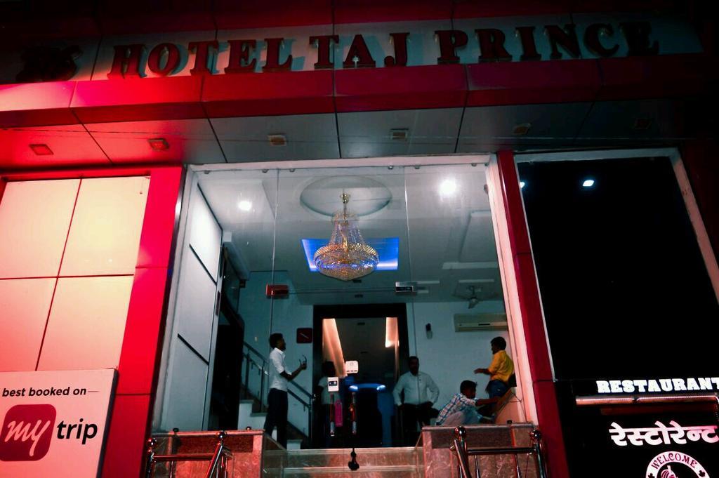 Hotel Taj Prince Agra  Exterior photo